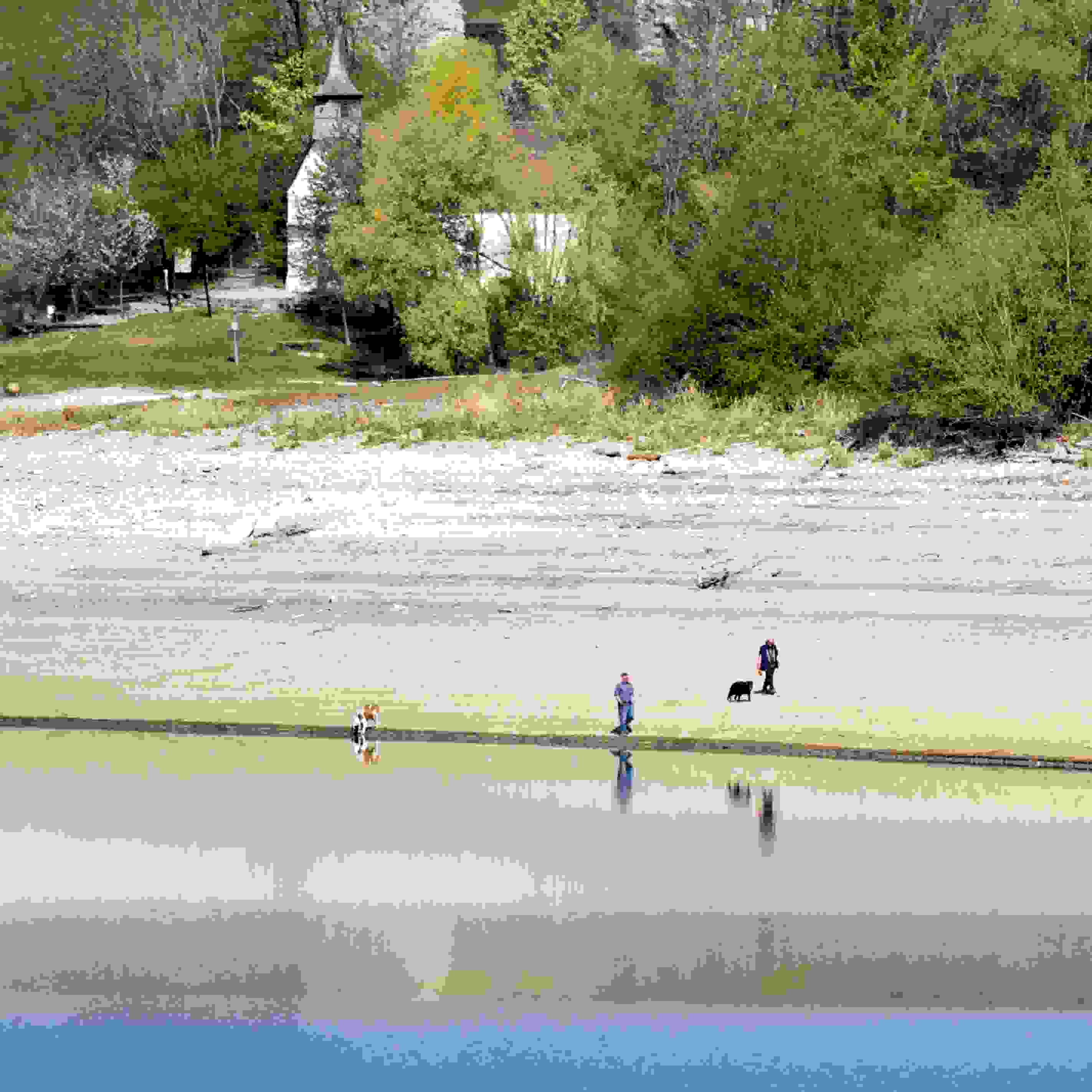 La protection du lac de la Gruyère ne convainc pas le Grand Conseil episode artwork
