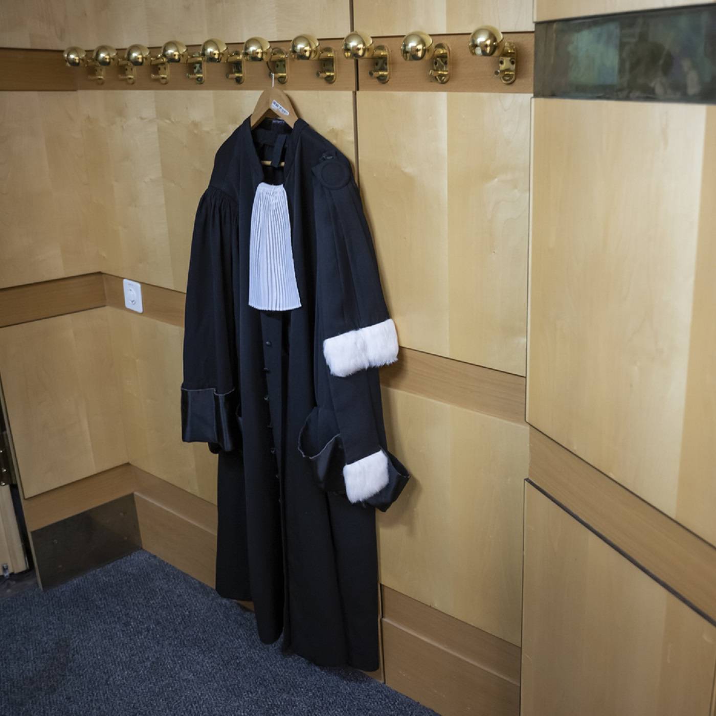 Justice fribourgeoise: le gouvernement veut regrouper les tribunaux. episode artwork