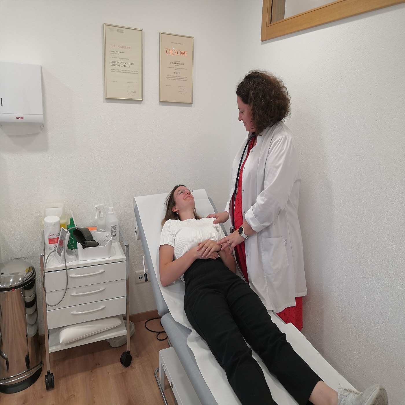 Une femme à la tête des médecins fribourgeois episode artwork