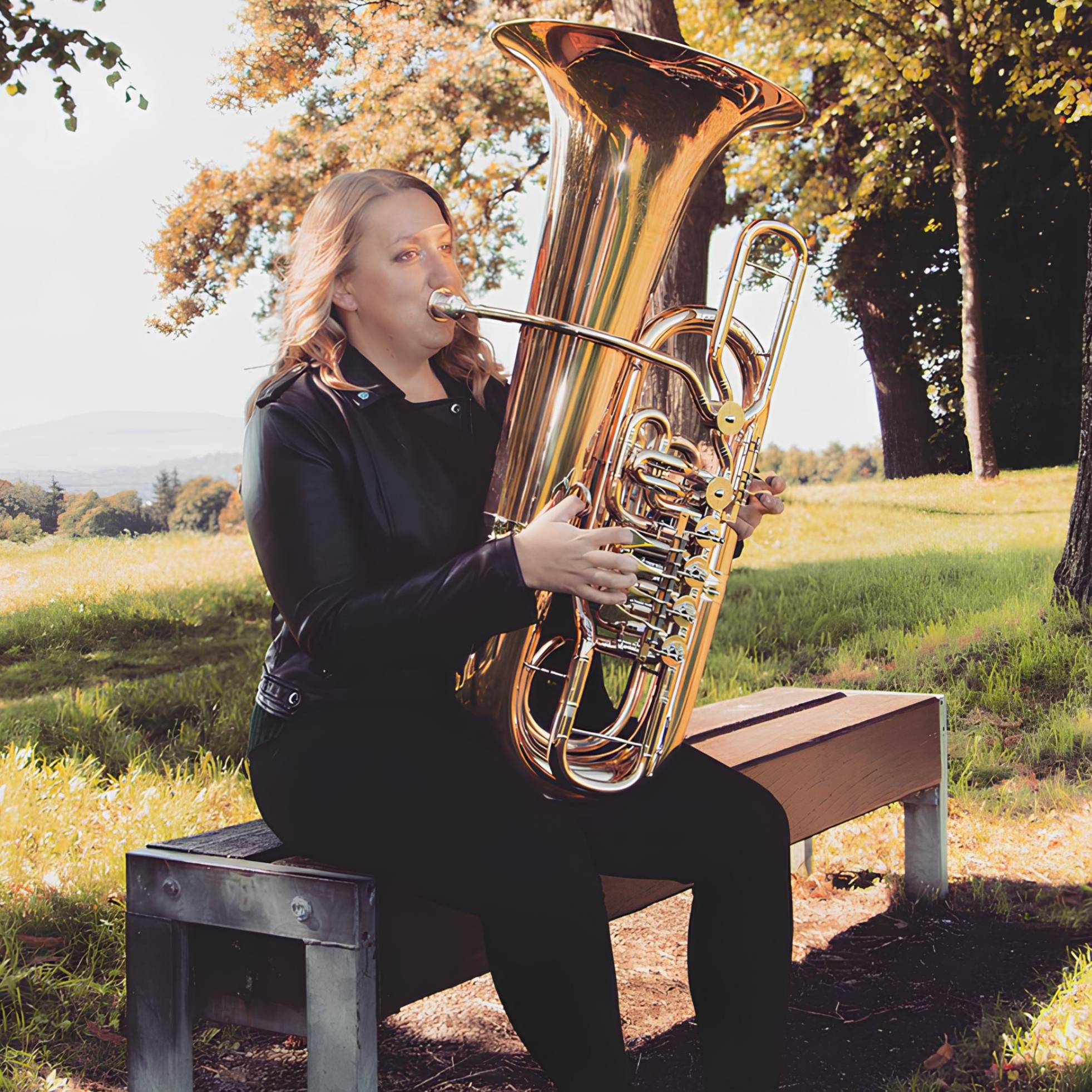 La meilleure joueuse de tuba d'Europe est fribourgeoise. episode artwork