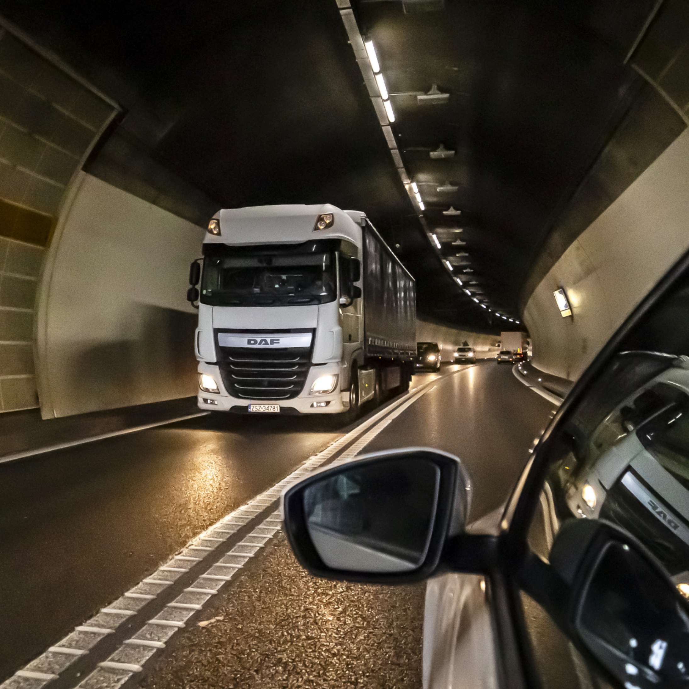 Peine de prison ferme confirmée pour le camionneur inattentif episode artwork